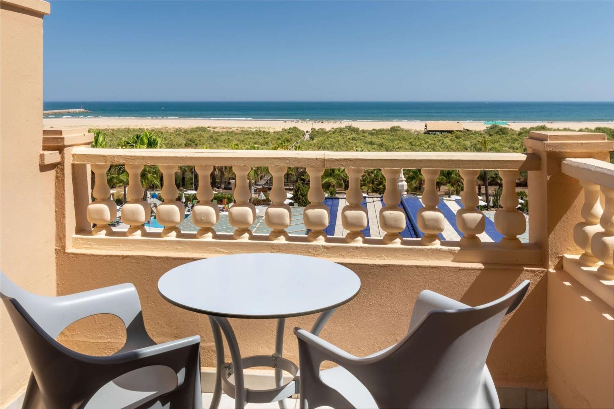 Meliá Atlántico Isla Canela Exterior foto
