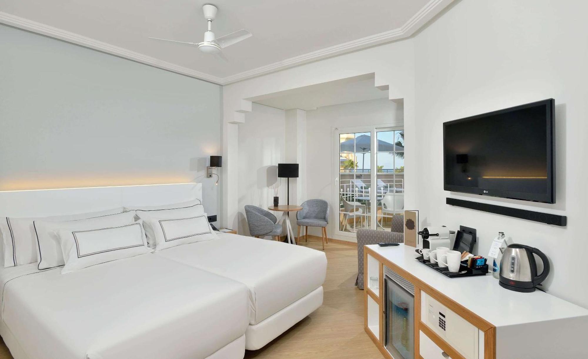 Meliá Atlántico Isla Canela Exterior foto